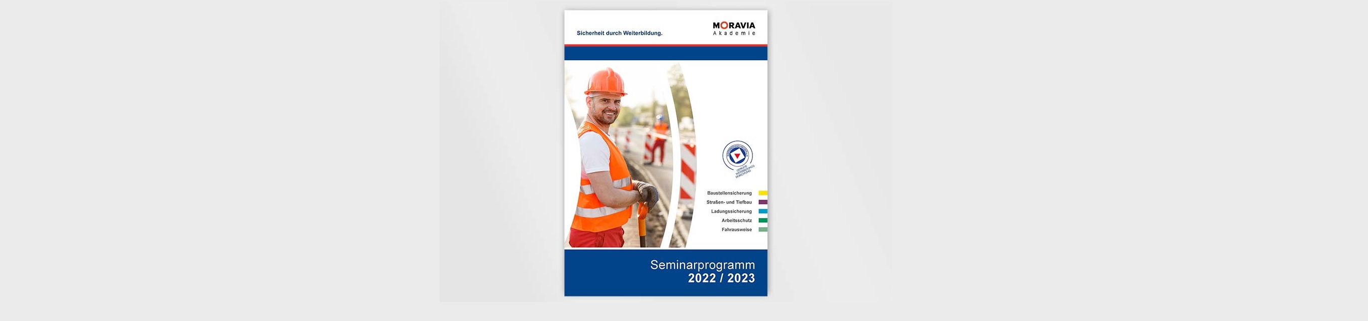 Neues von der MORAVIA Akademie: Seminarprogramm, digitale Kurse und mehr Cover Programmkatalog 2022/2023
